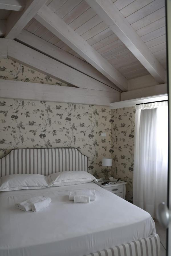 Tenuta Santo Stefano Azienda Agrituristica Santo Stefano del Sole Ngoại thất bức ảnh