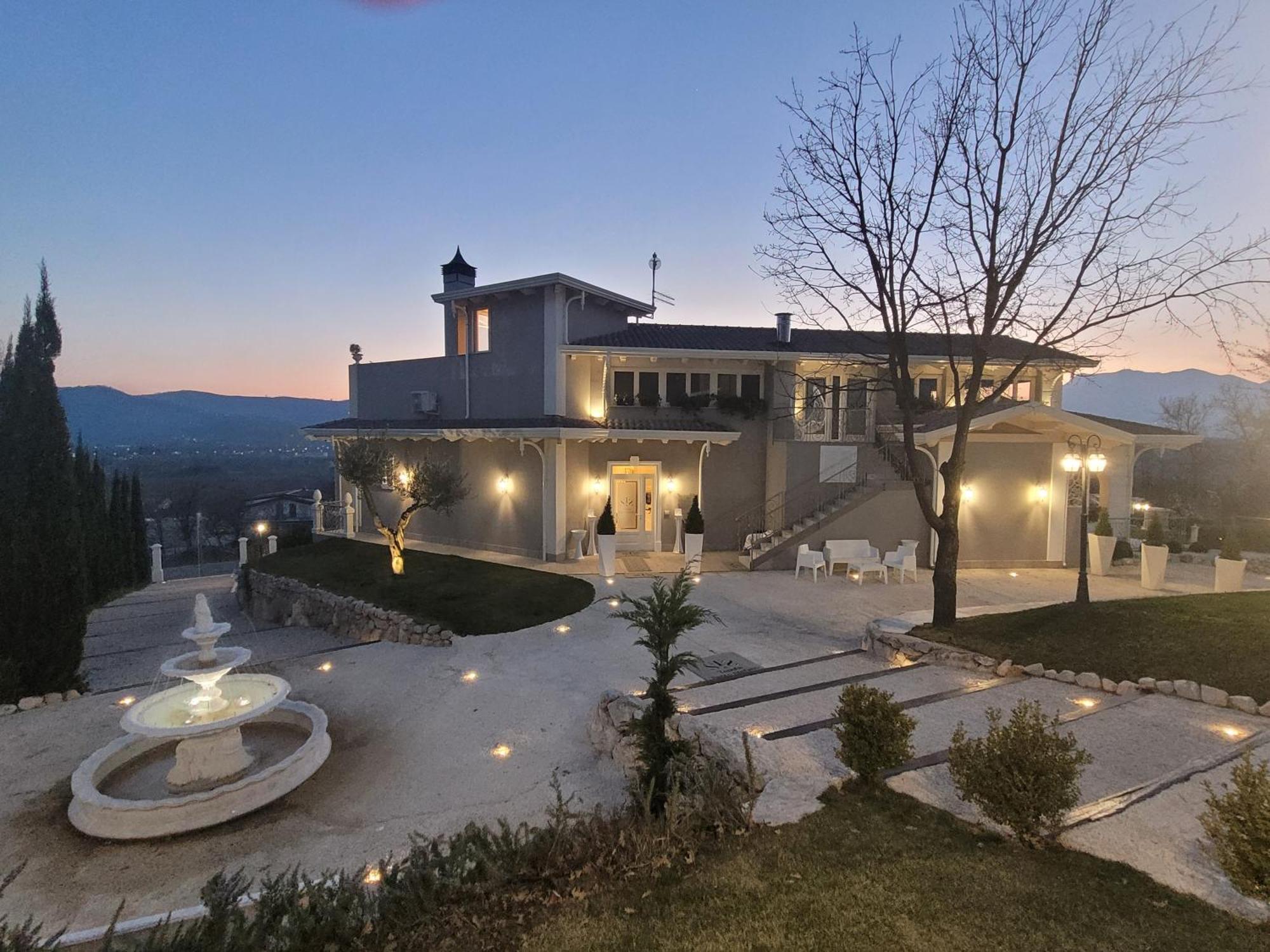 Tenuta Santo Stefano Azienda Agrituristica Santo Stefano del Sole Ngoại thất bức ảnh