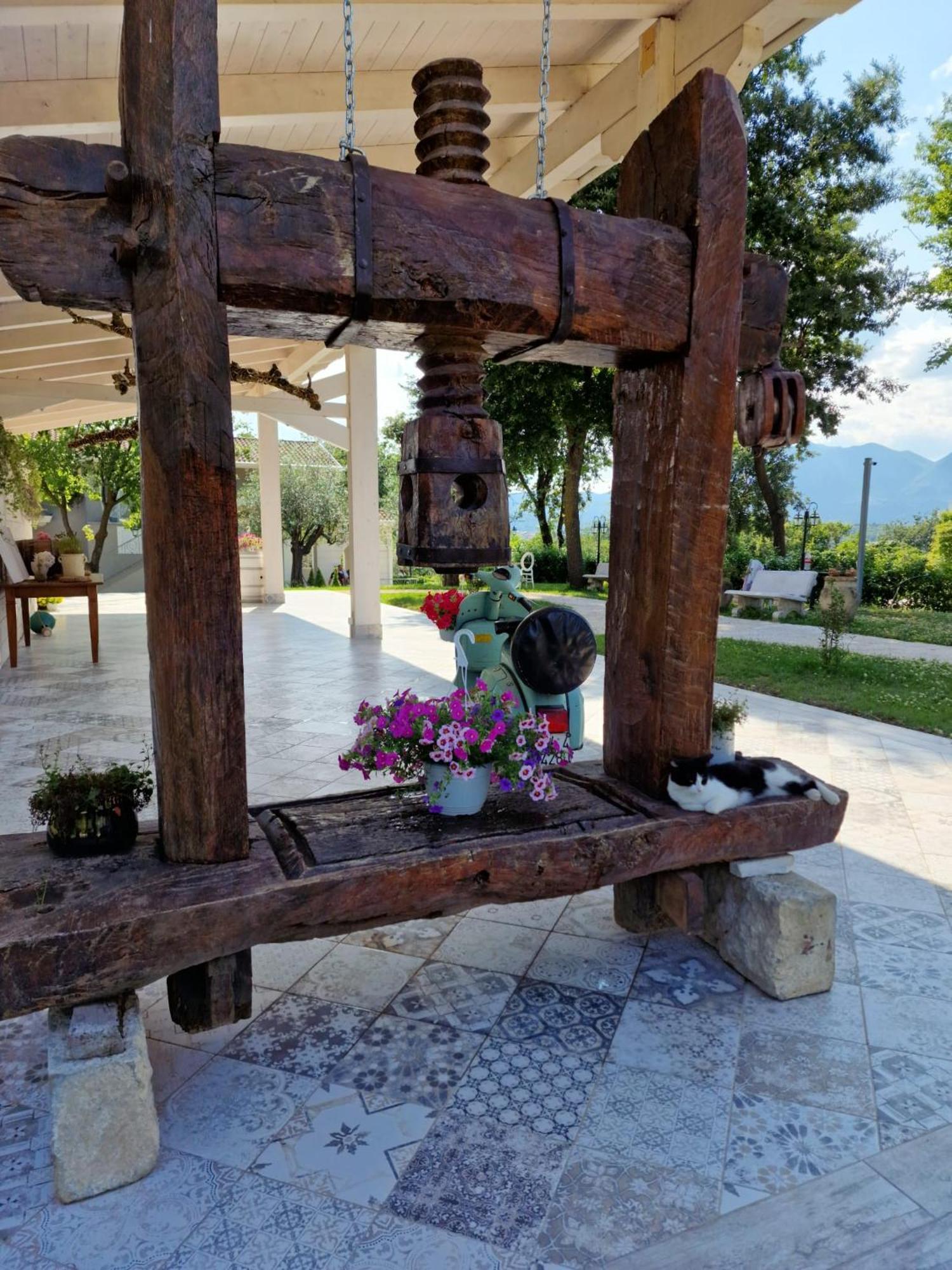 Tenuta Santo Stefano Azienda Agrituristica Santo Stefano del Sole Ngoại thất bức ảnh
